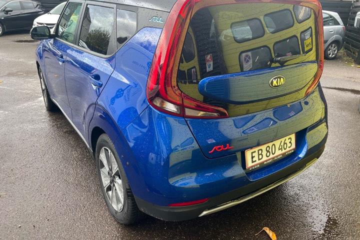 Blå Kia e-Soul fra 2020