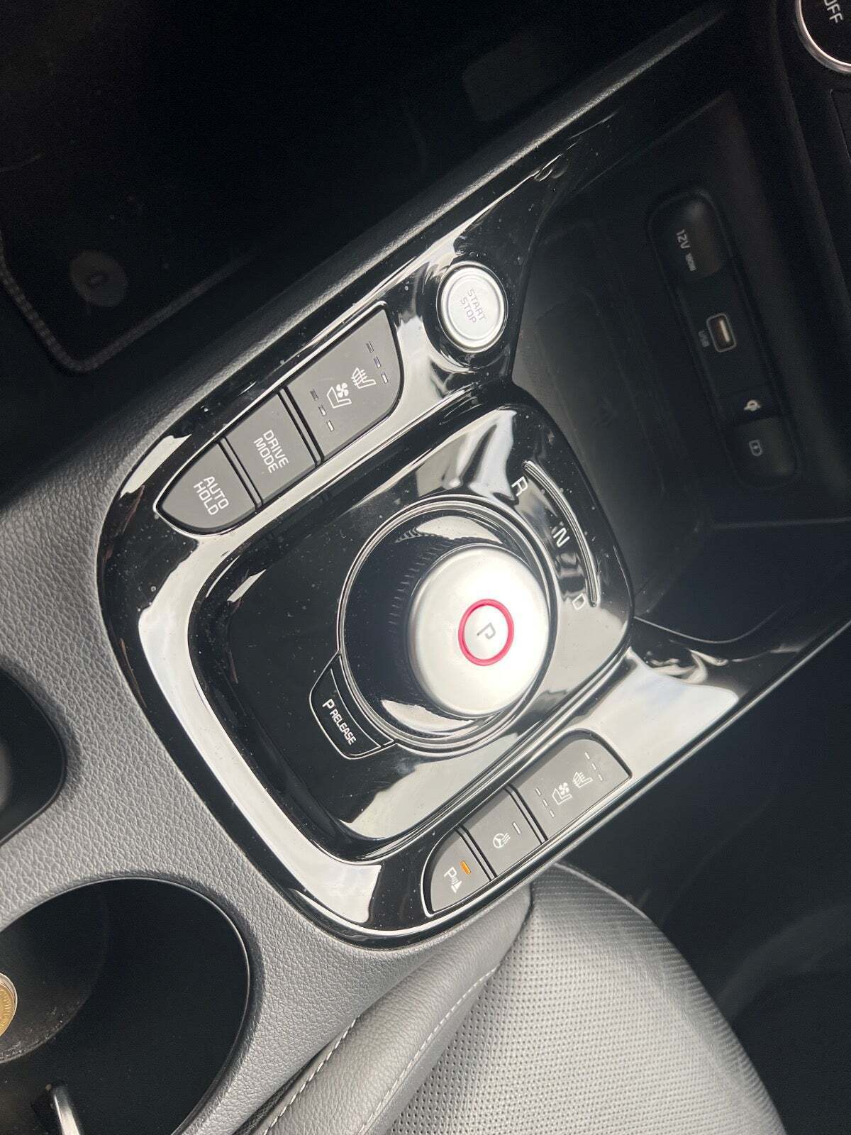 Blå Kia e-Soul fra 2020