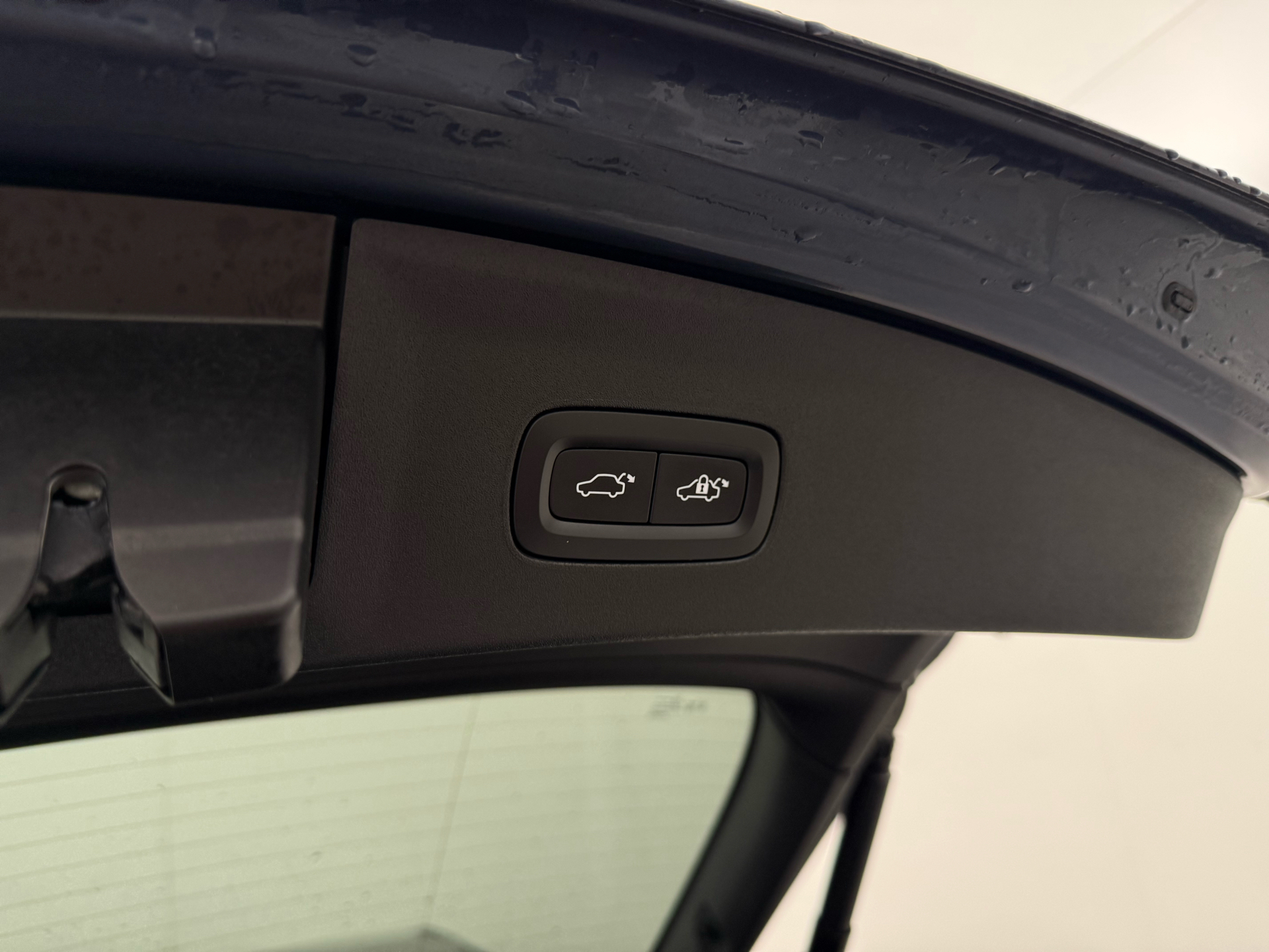 Blå Polestar 2 fra 2023