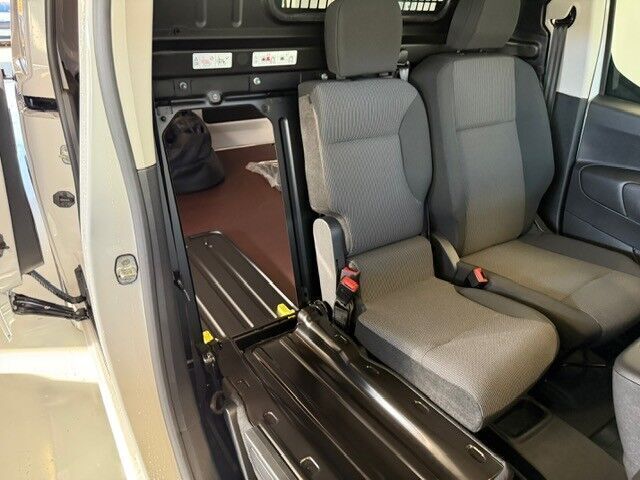 Hvid Toyota Proace City Electric fra 2025