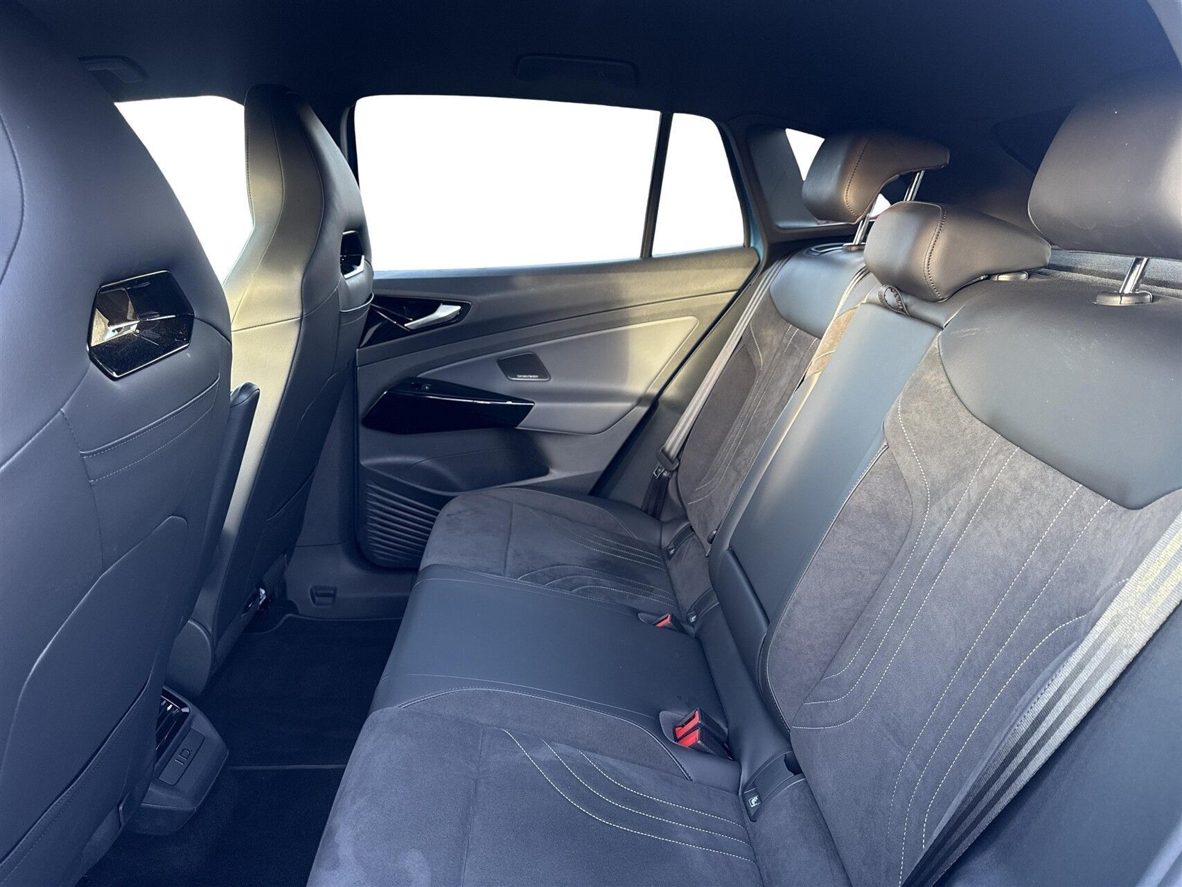 VW ID.4 EL Style+ 286HK 5d Aut.