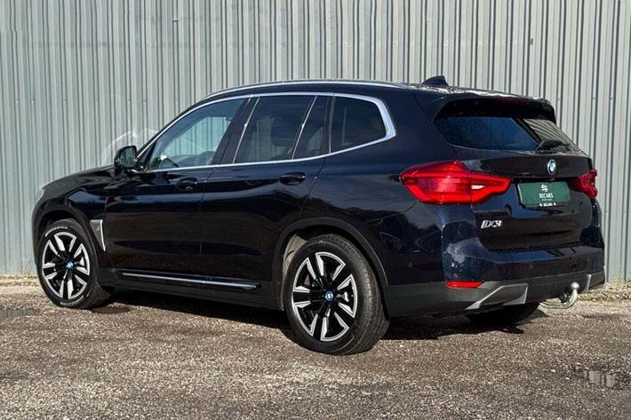 Sort BMW iX3 fra 2021