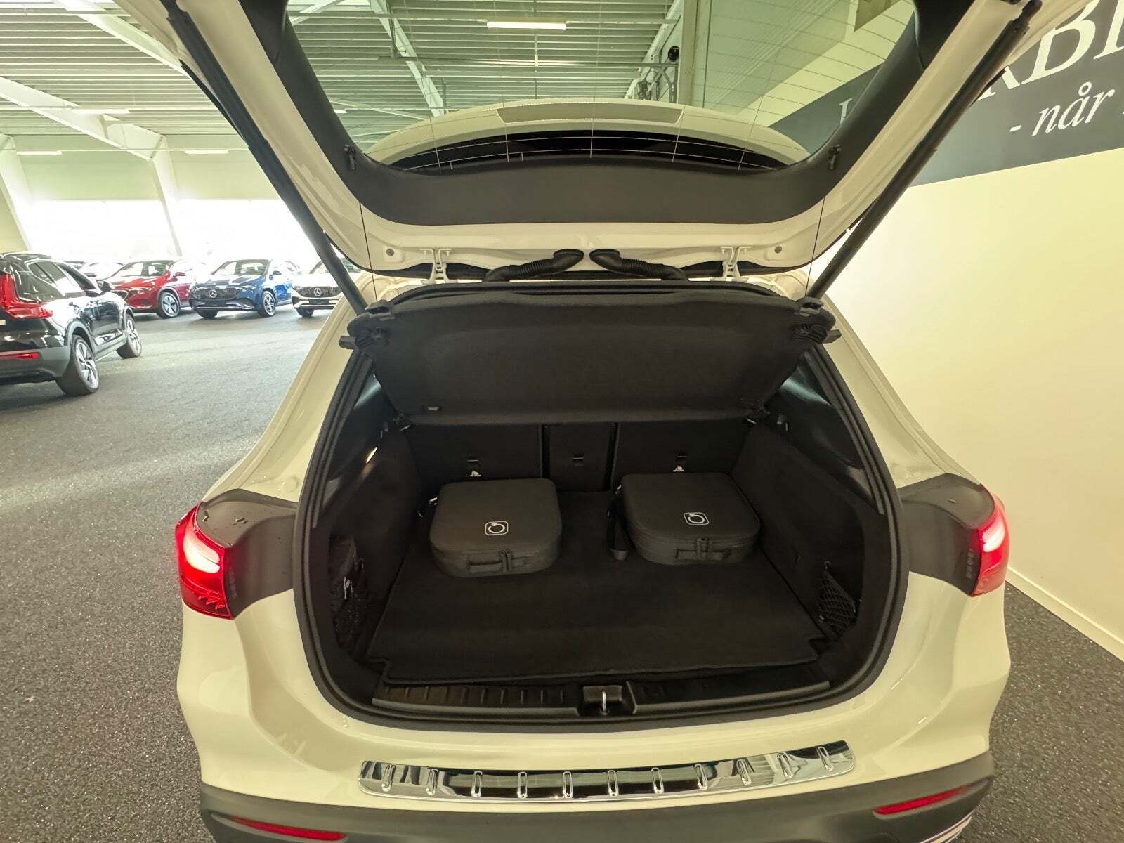 Mercedes EQA300 Progressive 4Matic