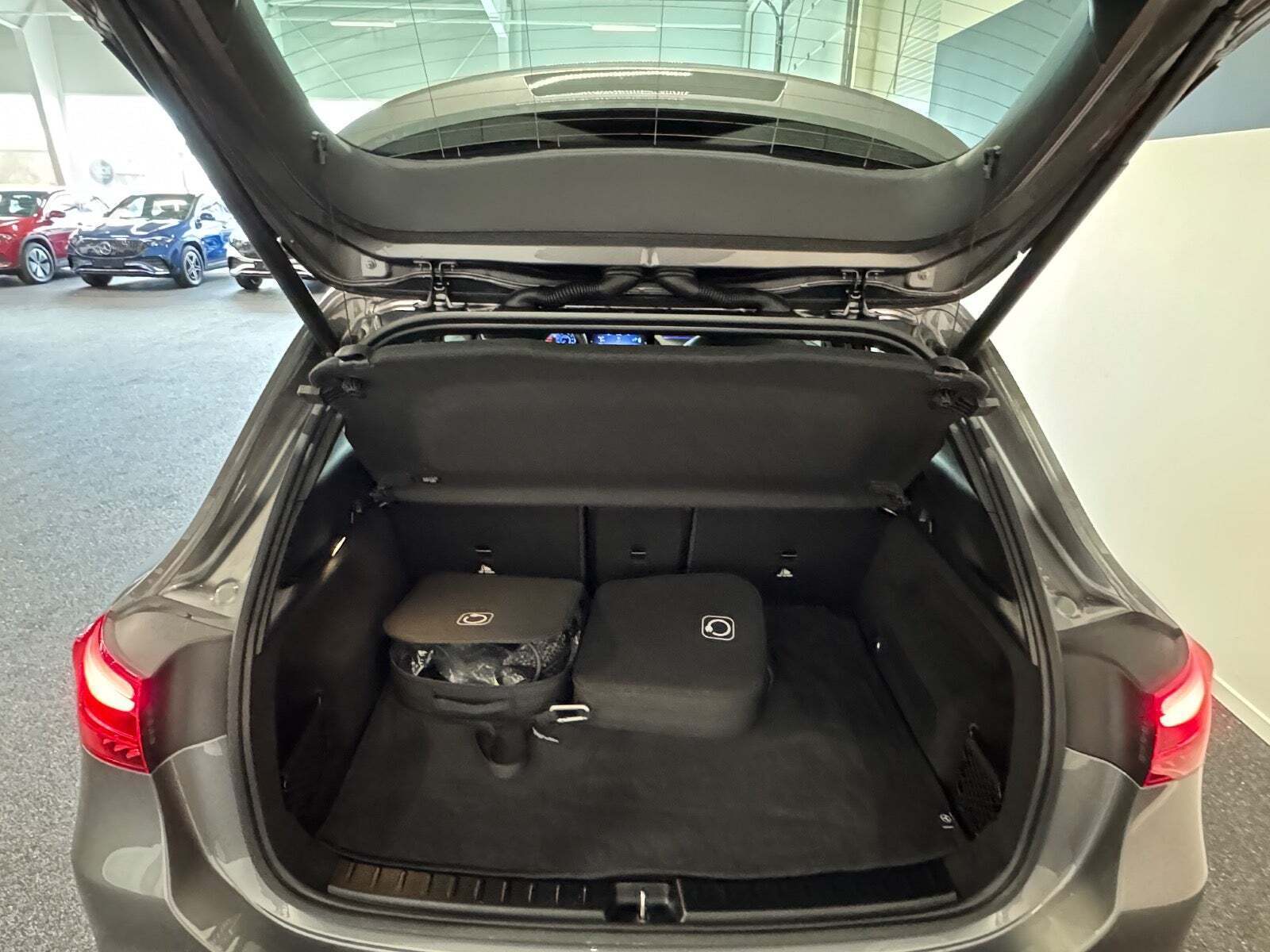 Mercedes EQA300 Progressive 4Matic