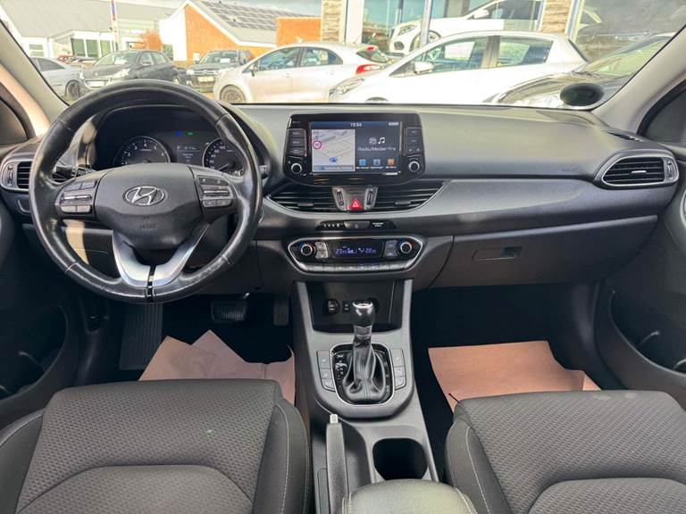 Hyundai i30 1,4 T-GDi Premium Fastback DCT