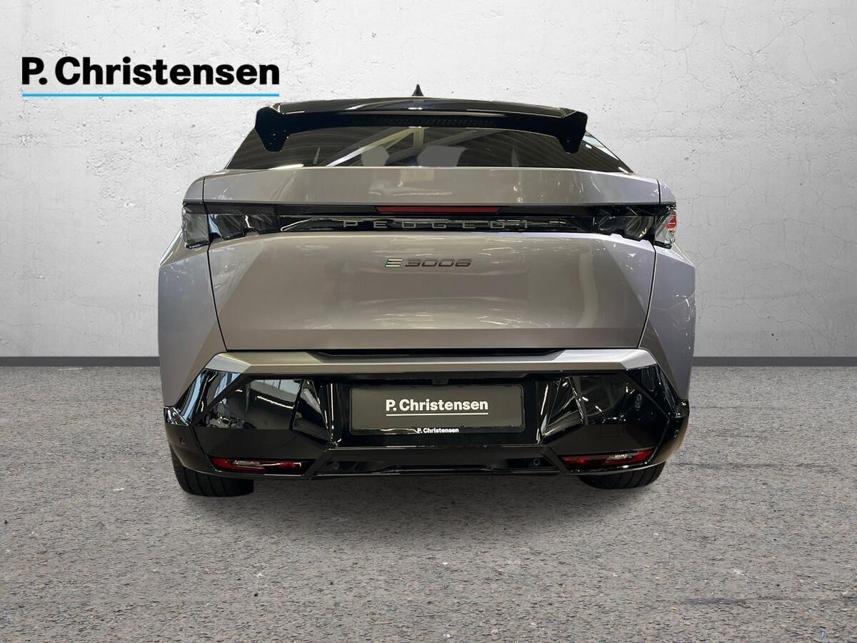 Peugeot e-3008 77 GT