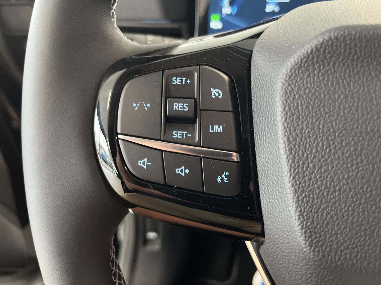 Sort Ford Puma fra 2025