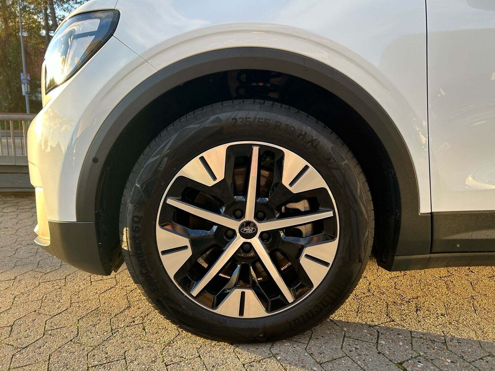 Ford Explorer 82 Select Extended Range