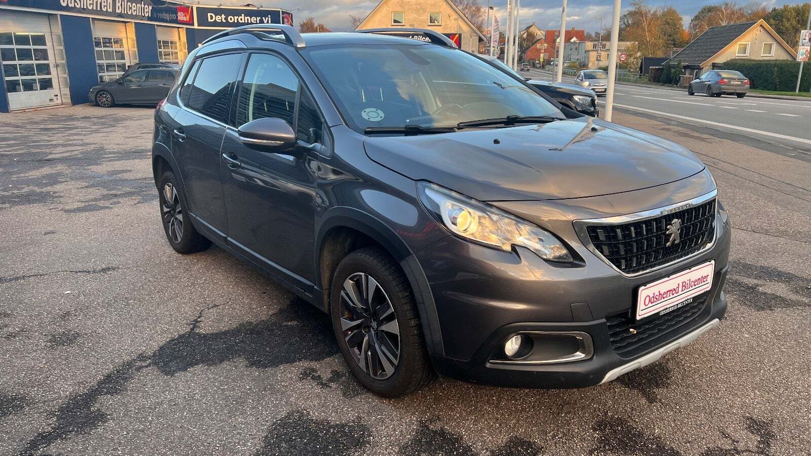 Peugeot 2008 1,6 BlueHDi 100 Allure