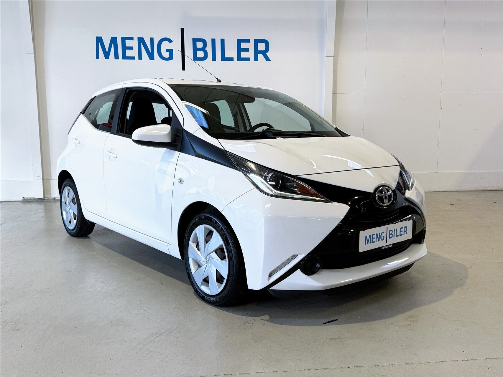 Toyota Aygo 1,0 VVT-I X-Play + X-Touch 69HK 5d
