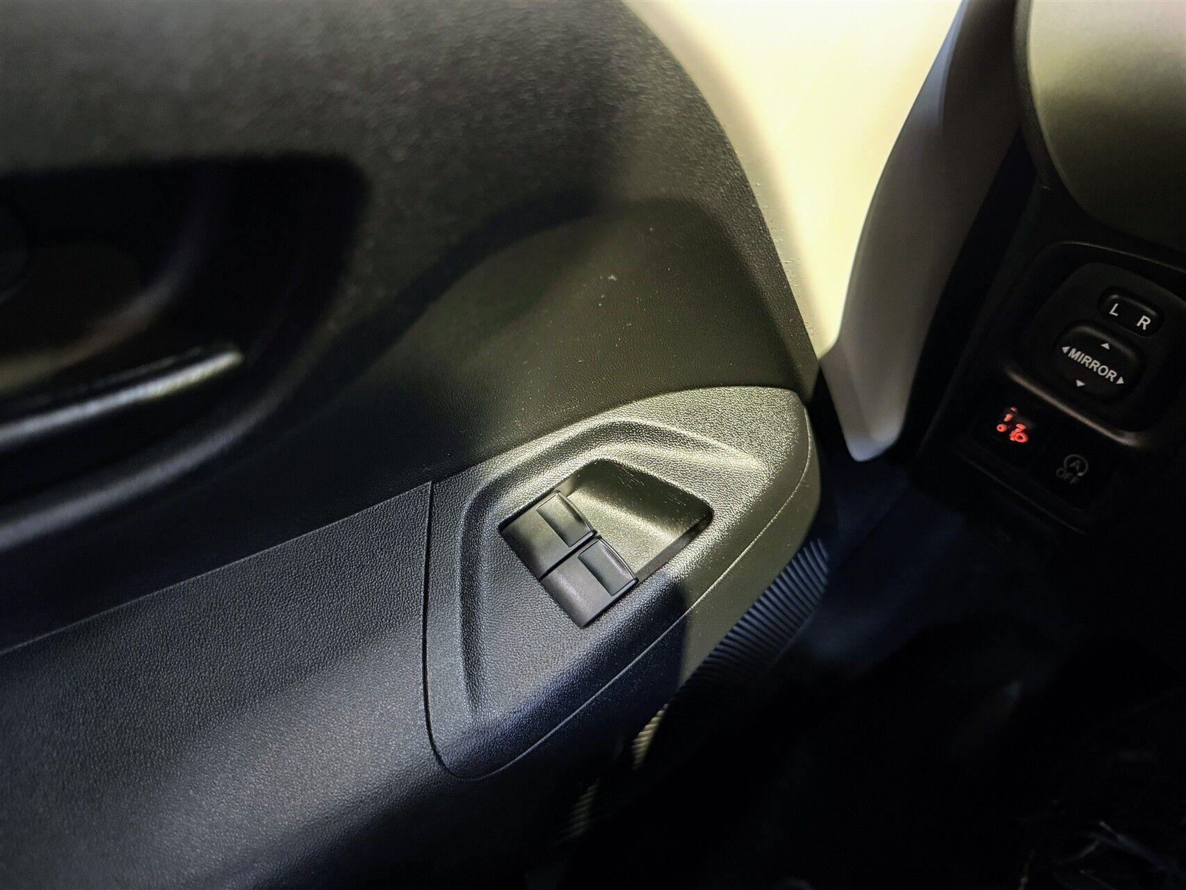 Hvid Toyota Aygo fra 2016