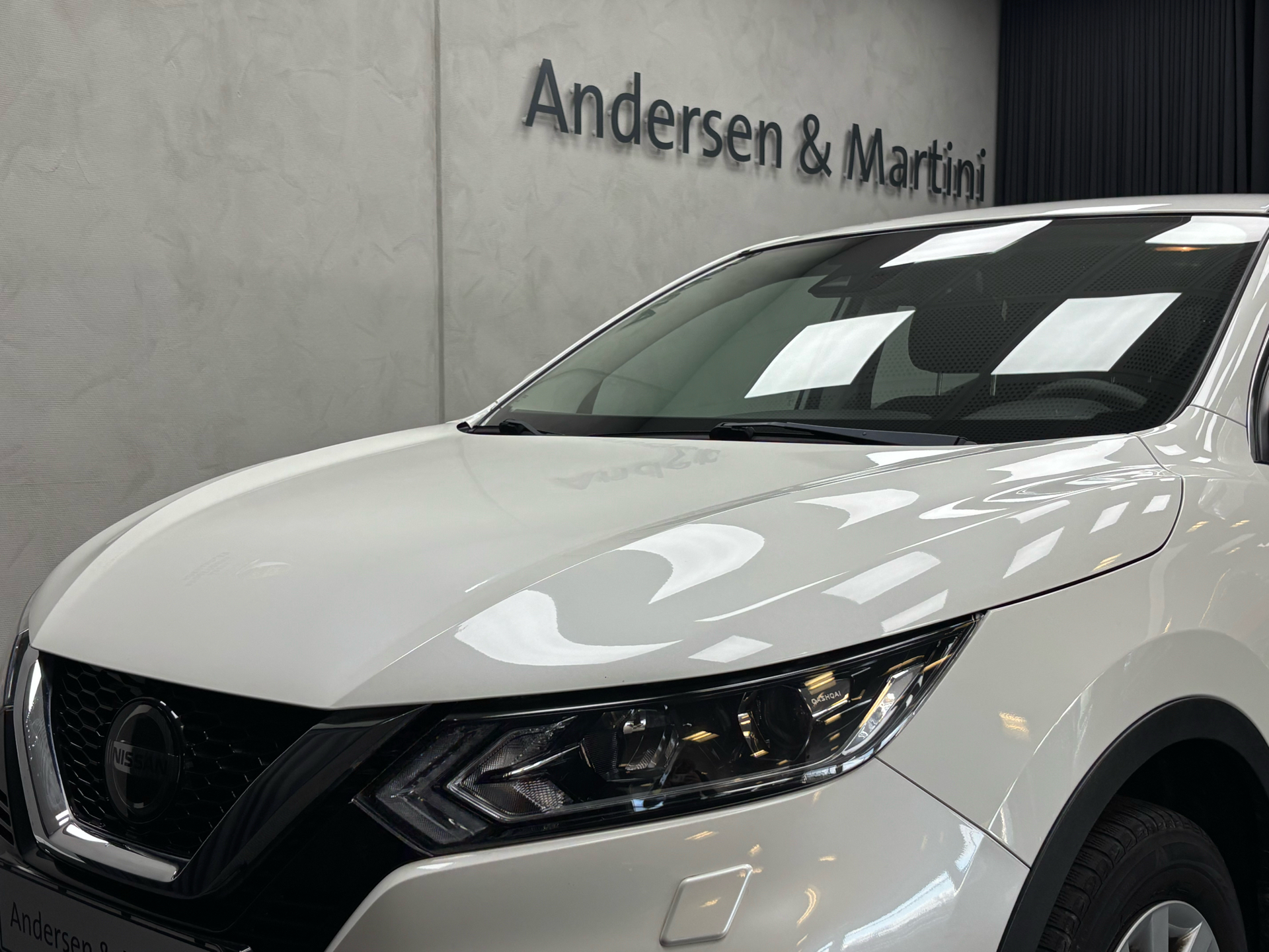 Hvid Nissan Qashqai fra 2018