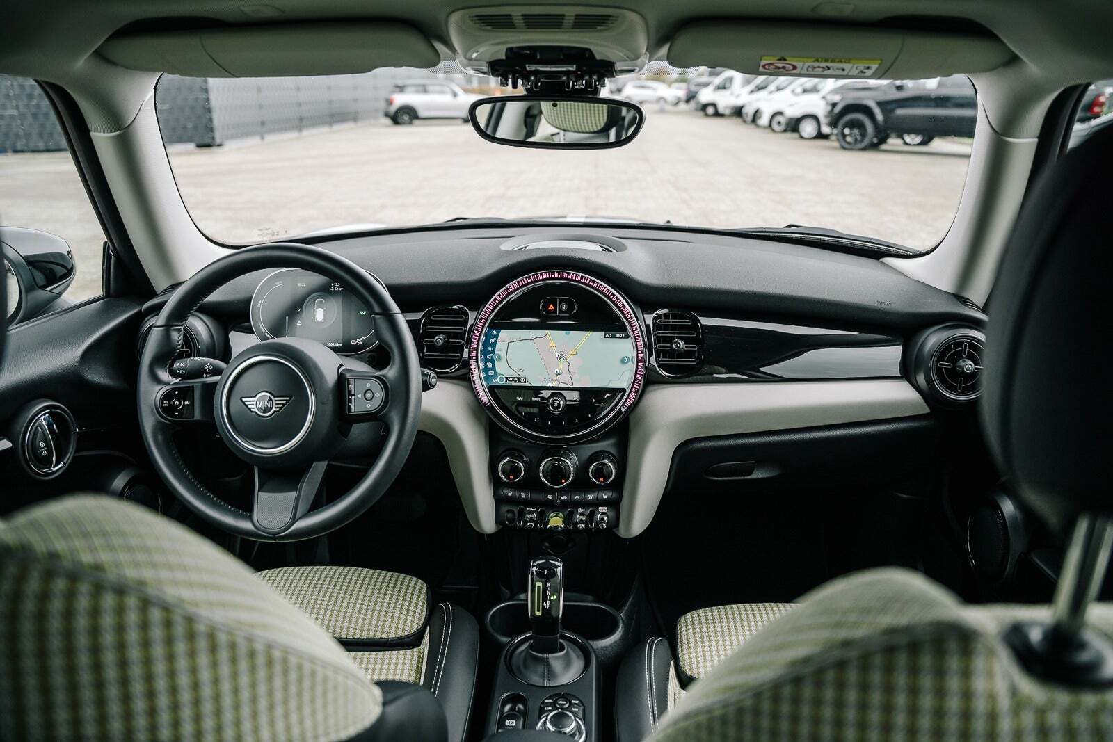 Mini Cooper SE Essential