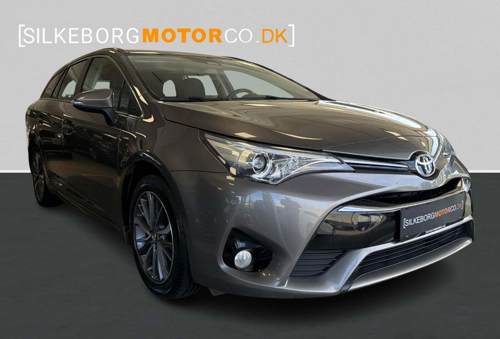 Toyota Avensis 1,8 VVT-i T2 Touring Sports