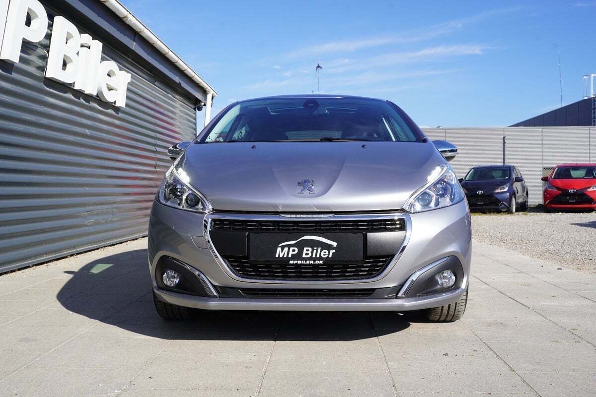 Peugeot 208 1,5 BlueHDi 100 Allure Sky