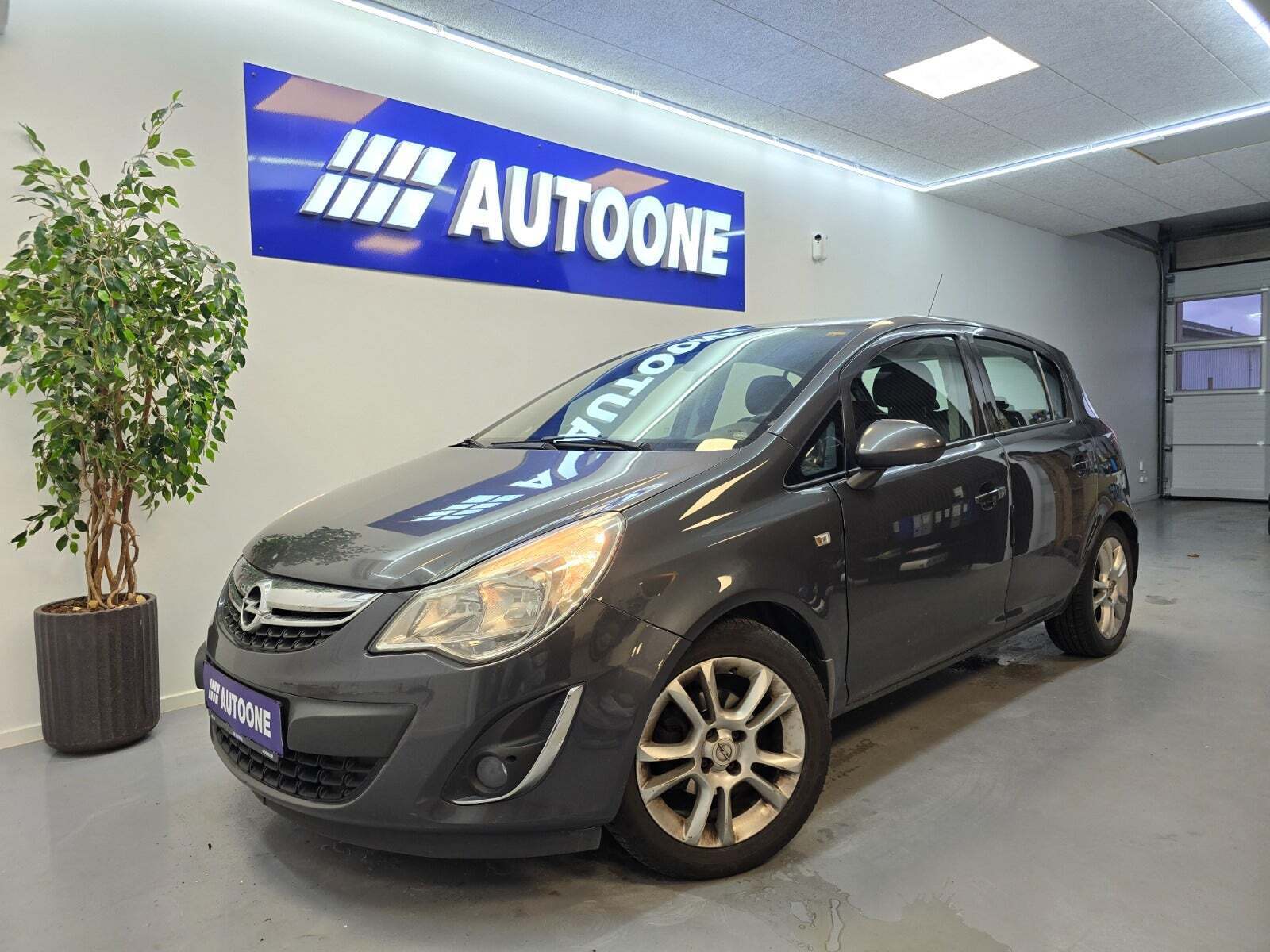 Opel Corsa 1,2 16V Cosmo