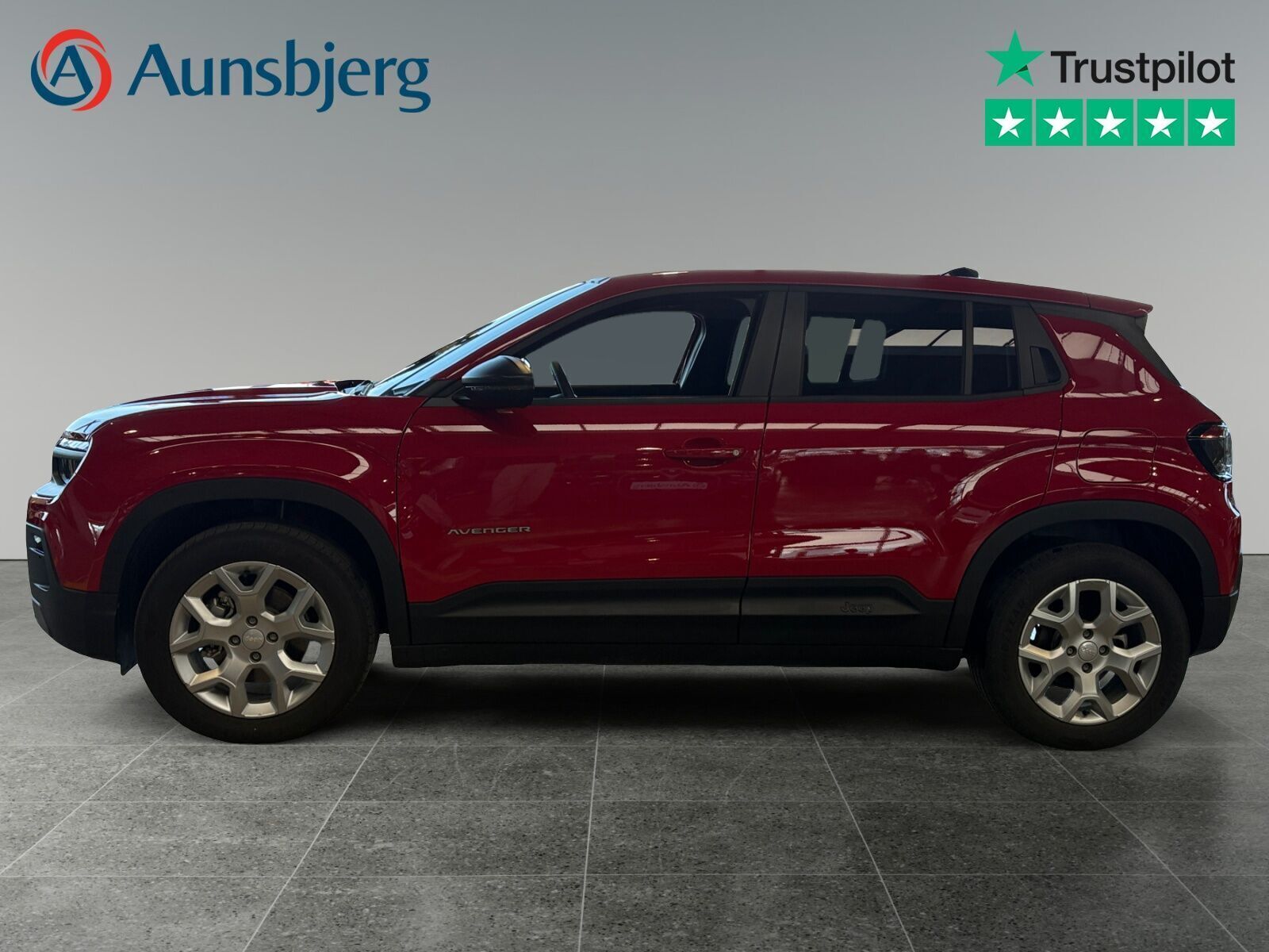 Rød Jeep Avenger fra 2024