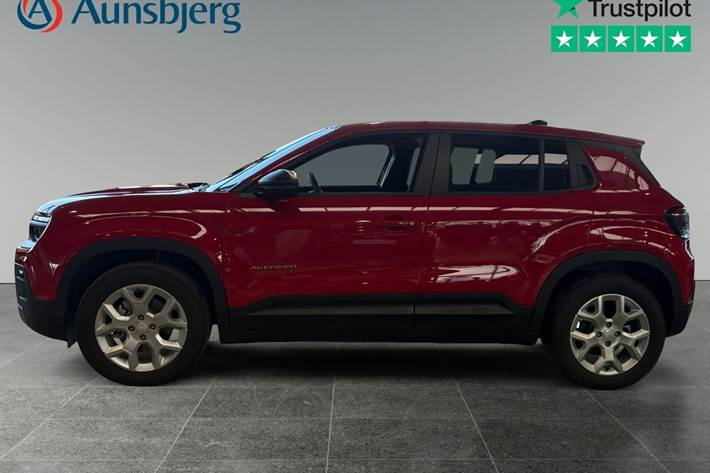 Rød Jeep Avenger fra 2024