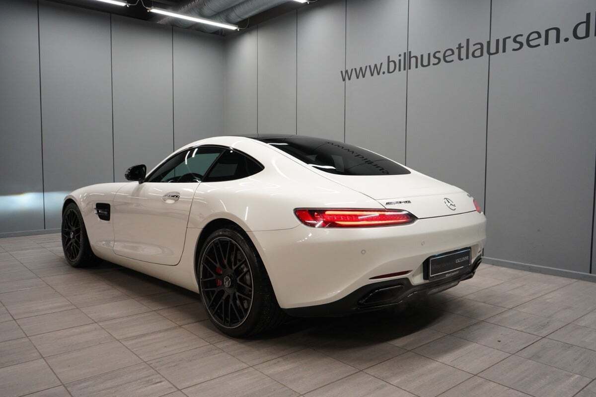 Hvid Mercedes AMG GT S fra 2016