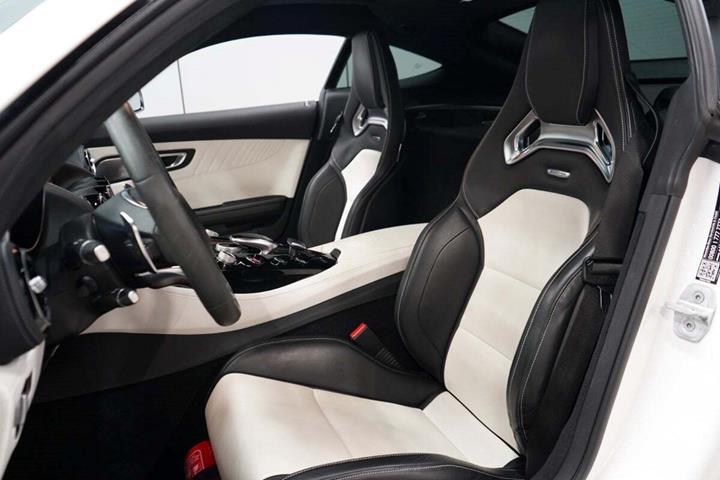 Hvid Mercedes AMG GT S fra 2016