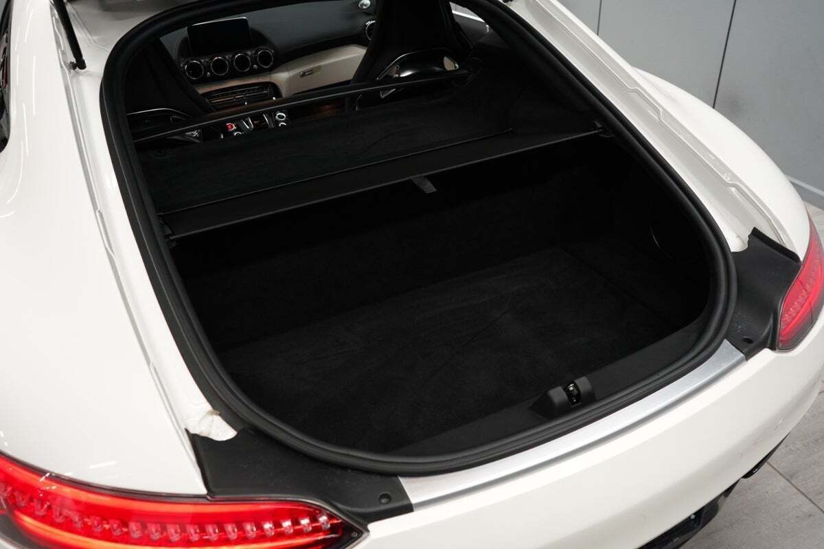 Hvid Mercedes AMG GT S fra 2016