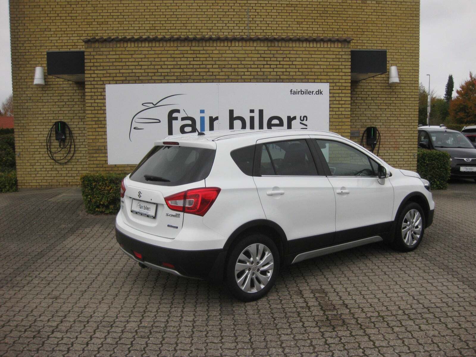 Hvid Suzuki S-Cross fra 2021