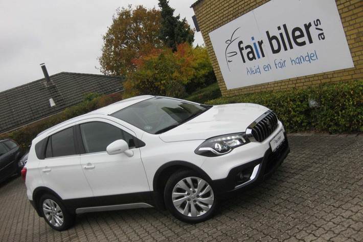 Hvid Suzuki S-Cross fra 2021