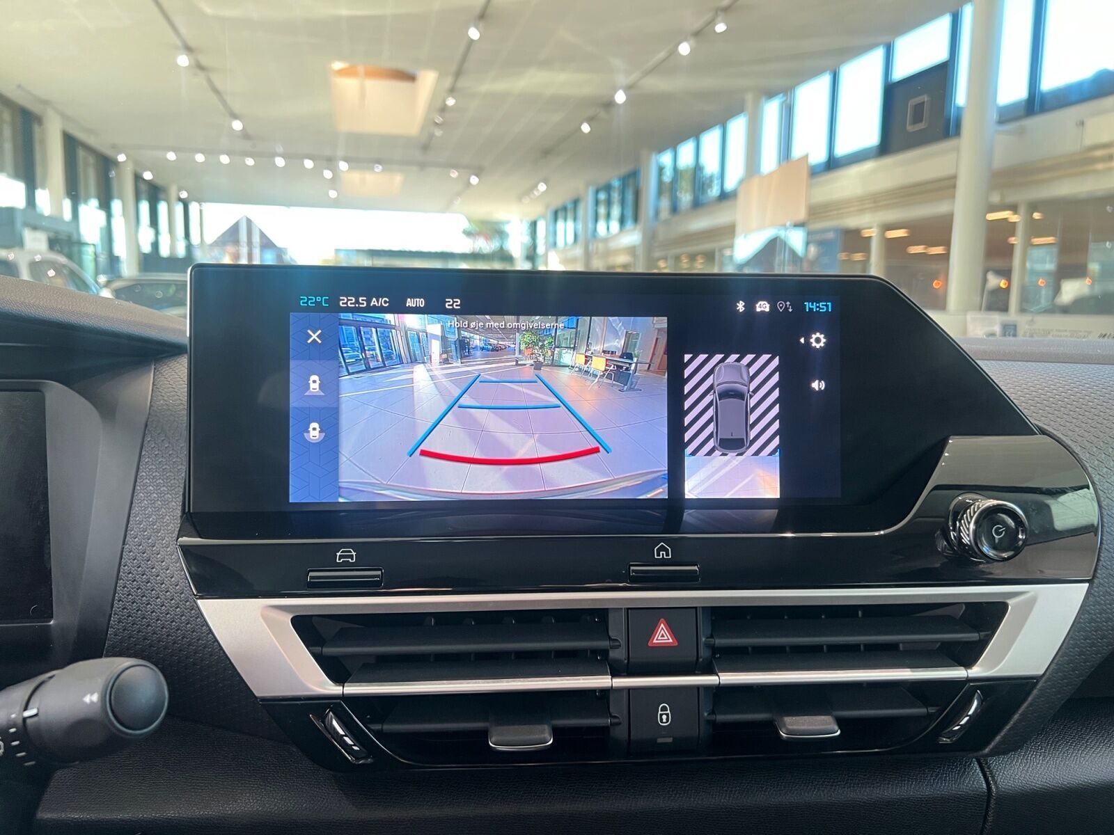 Grå Citroën ë-C4 fra 2025