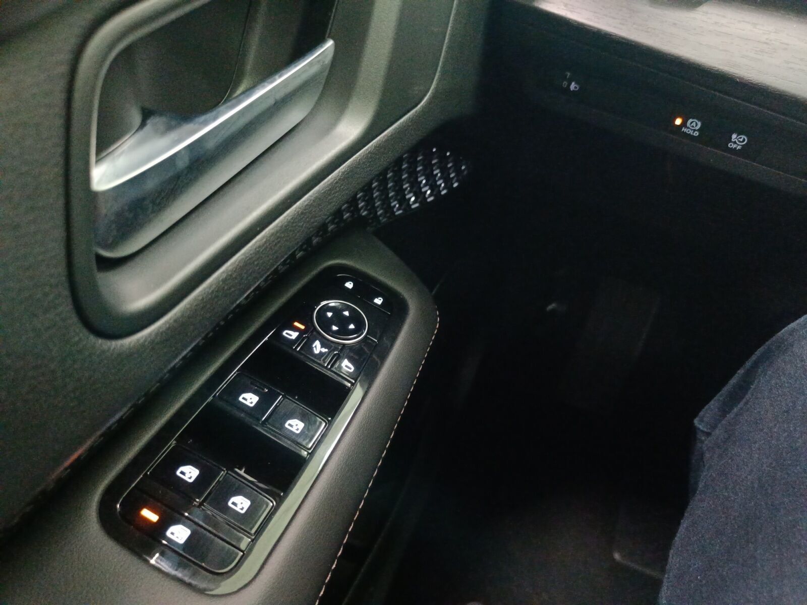 Sort Nissan Ariya fra 2025