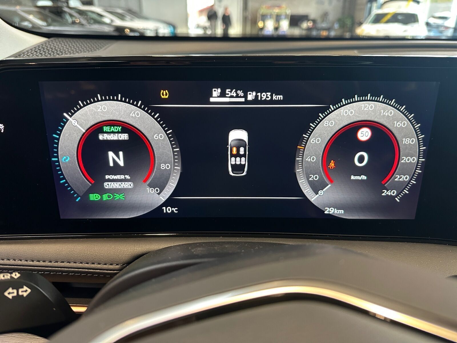 Sort Nissan Ariya fra 2025