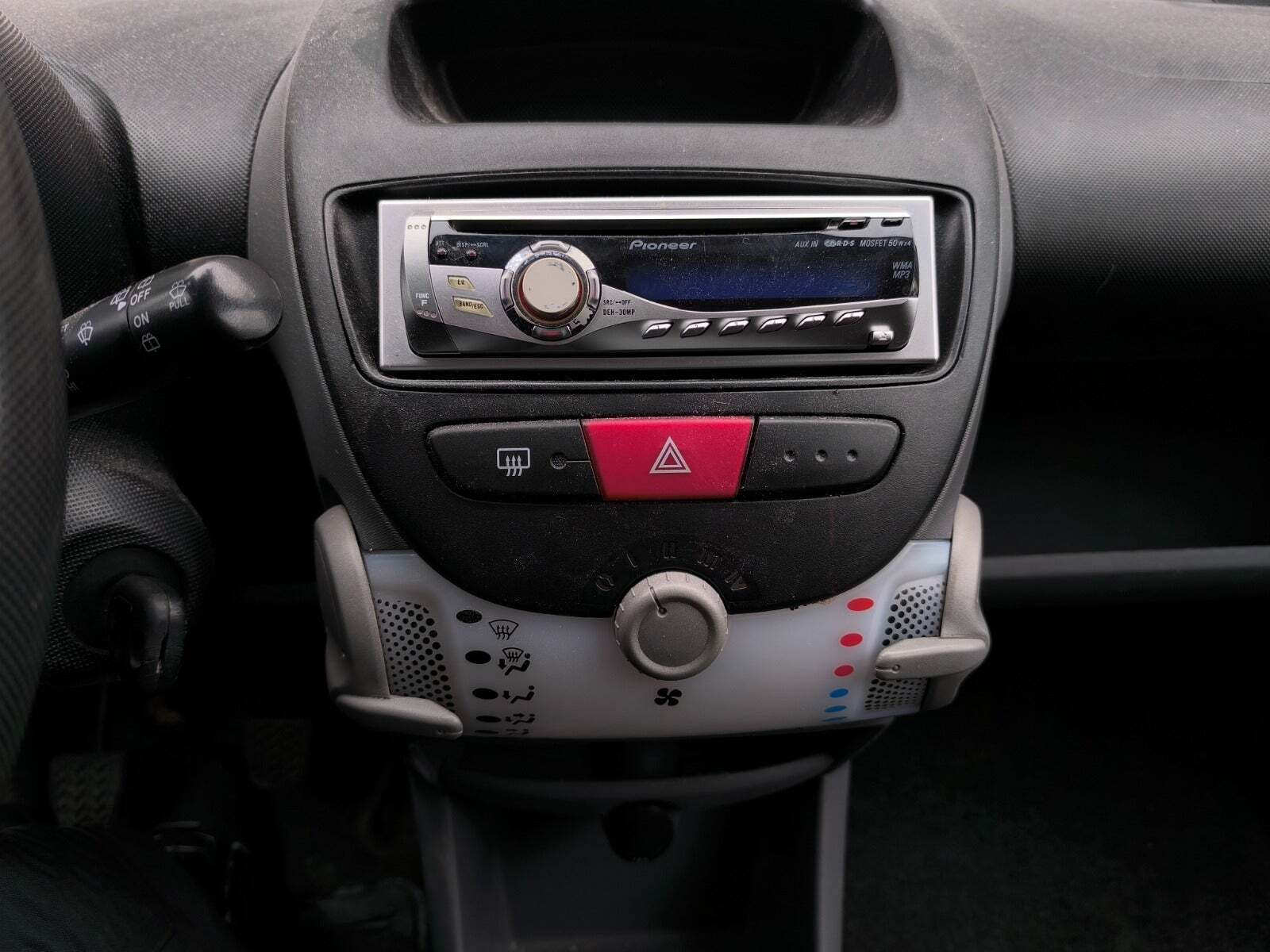 Blå Toyota Aygo fra 2009