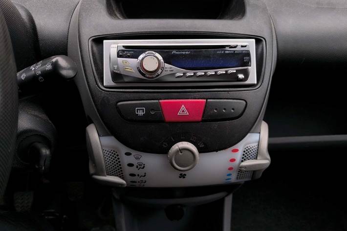 Blå Toyota Aygo fra 2009