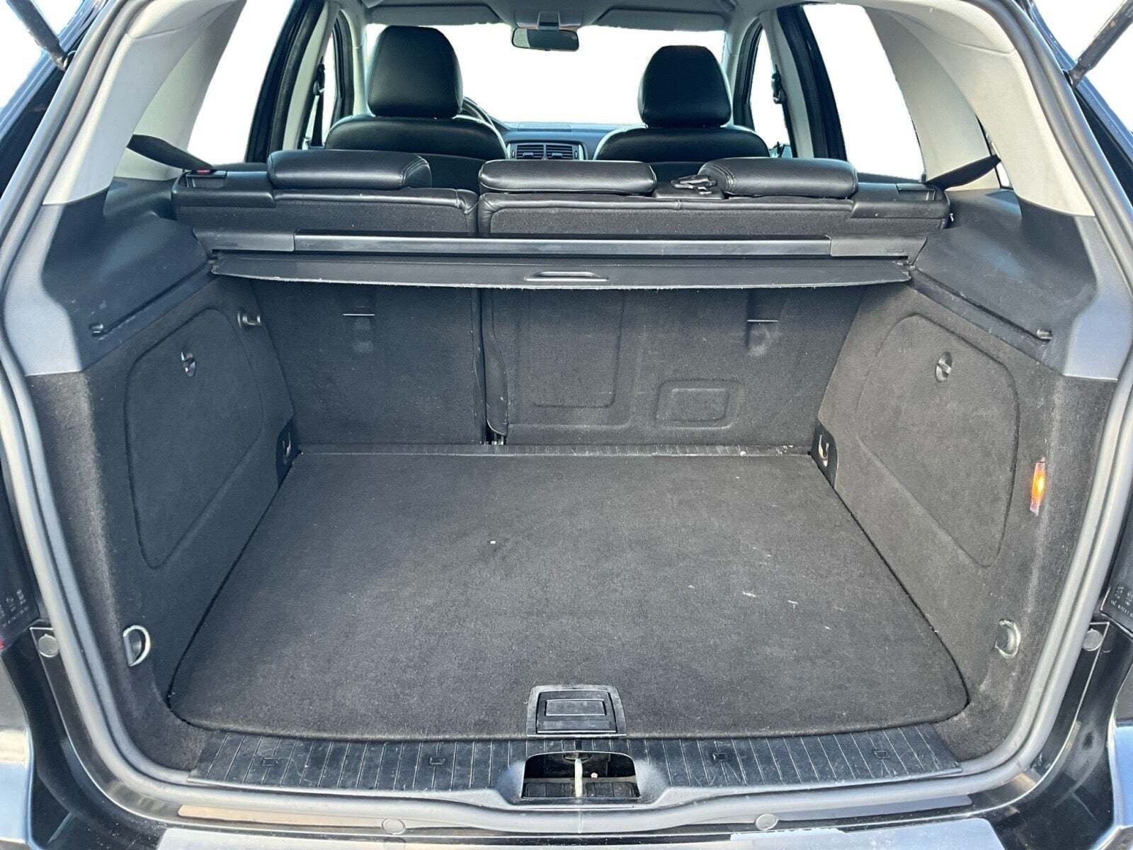 Sort Mercedes B180 fra 2007