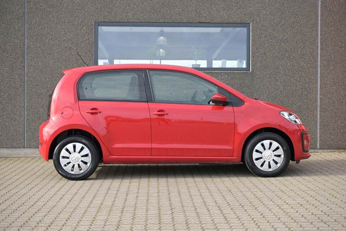 Rød VW UP! fra 2018
