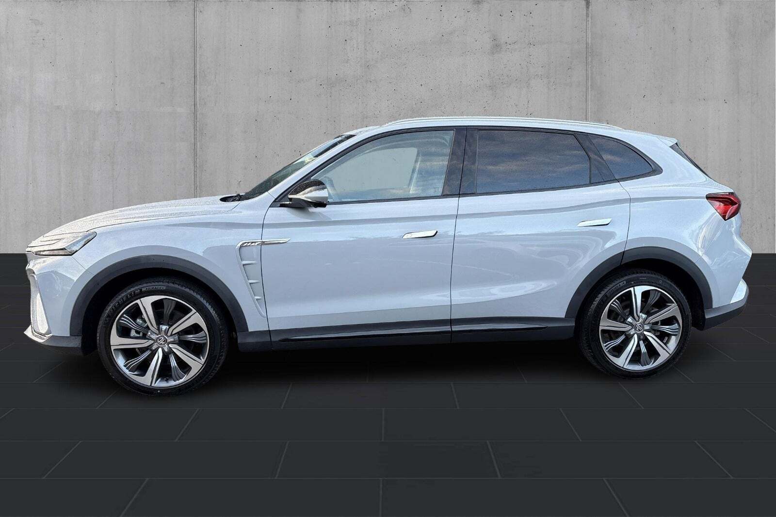 MG Marvel R Performance