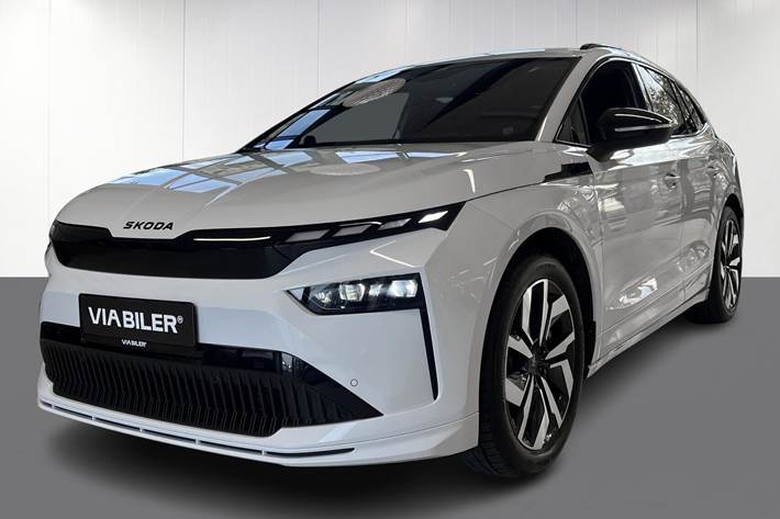 Hvid Skoda Enyaq iV fra 2025 set udefra