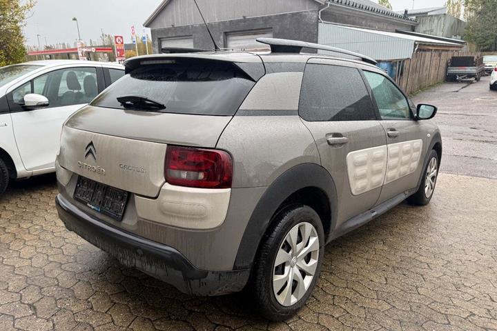 Beige Citroën C4 Cactus fra 2014