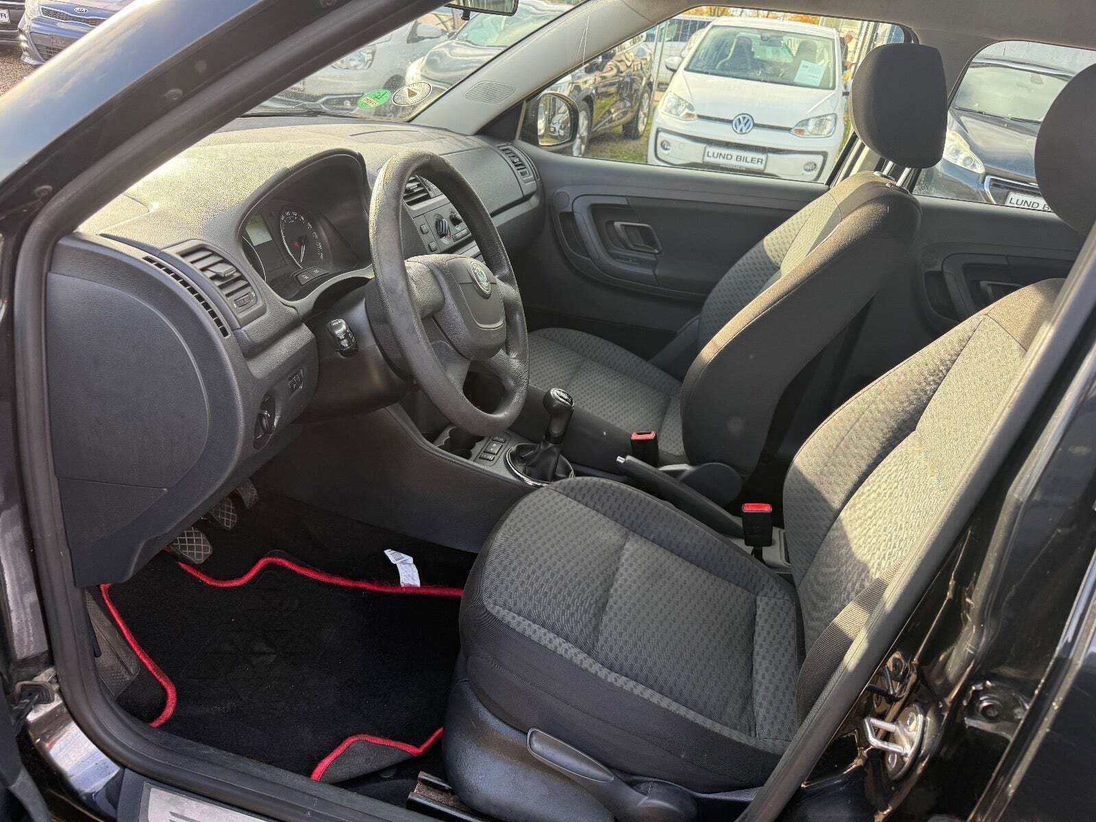 Sort Skoda Fabia fra 2010