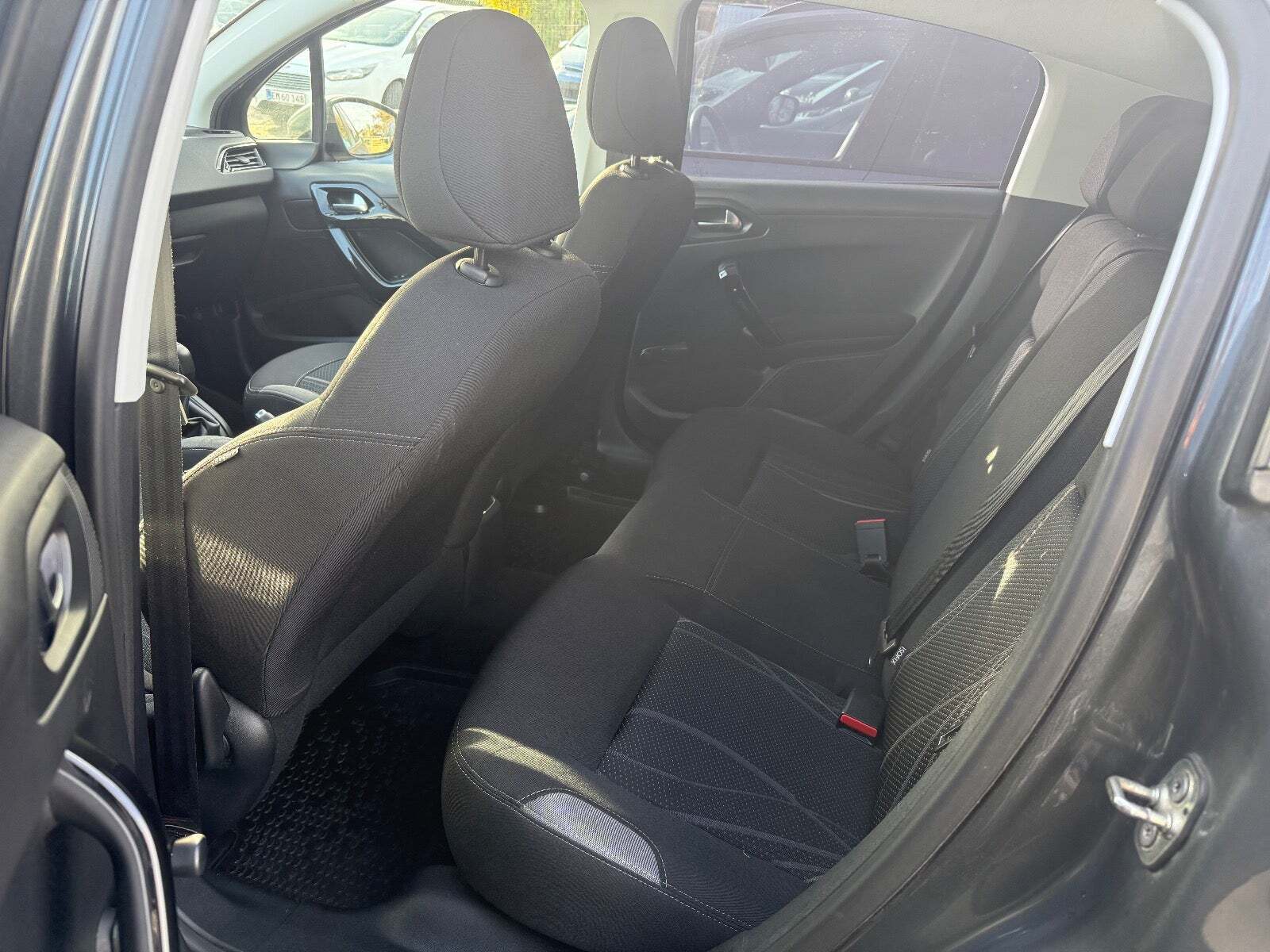 Peugeot 208 1,2 VTi Active