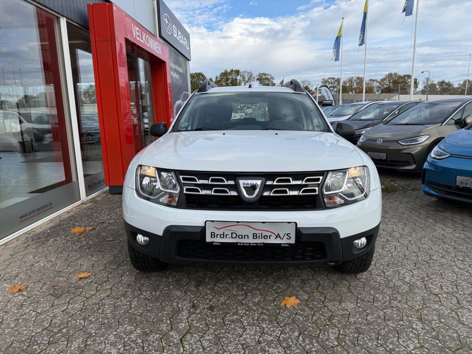 Hvid Dacia Duster fra 2016