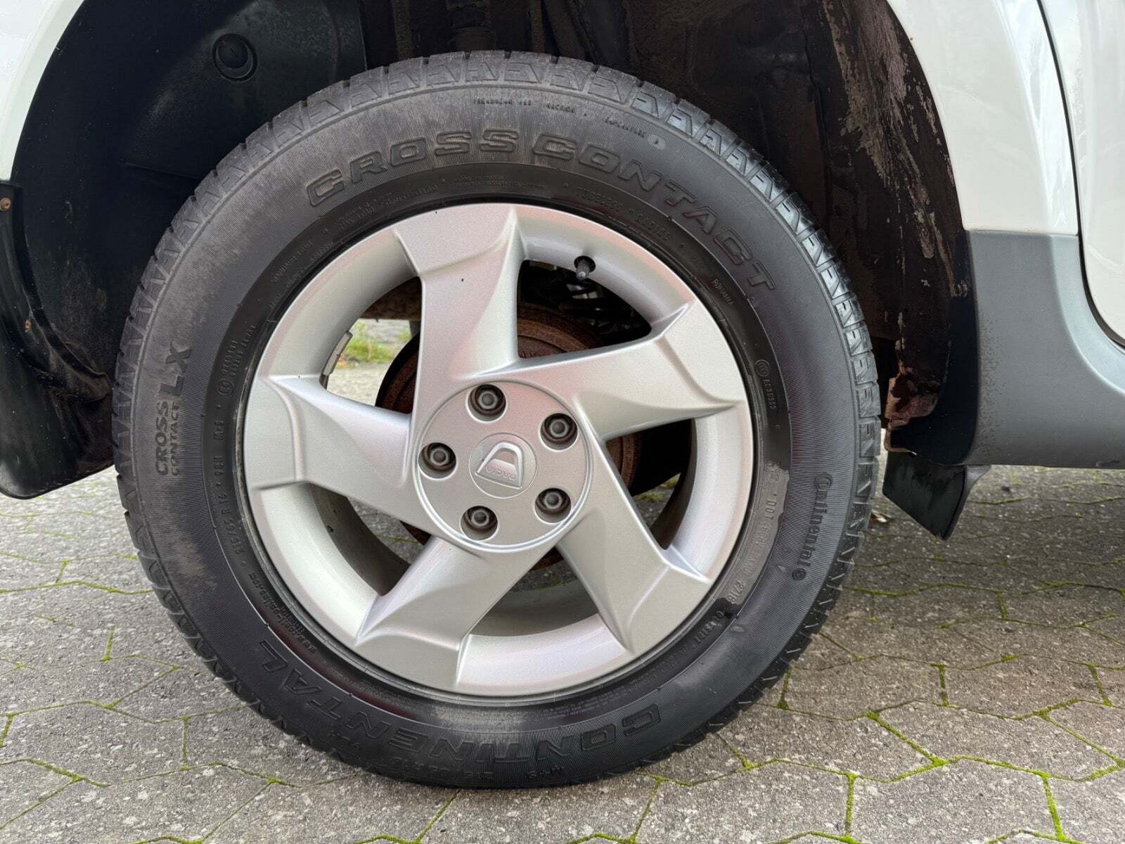 Hvid Dacia Duster fra 2016