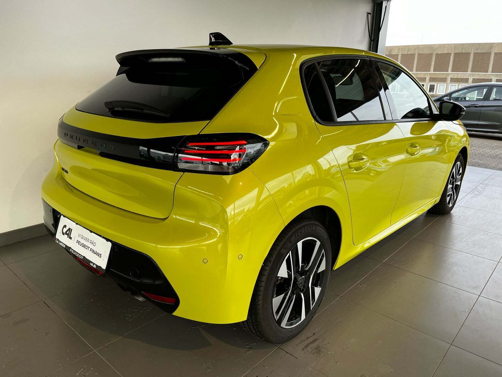 Peugeot 208 1,2 PureTech 100 Allure Pack