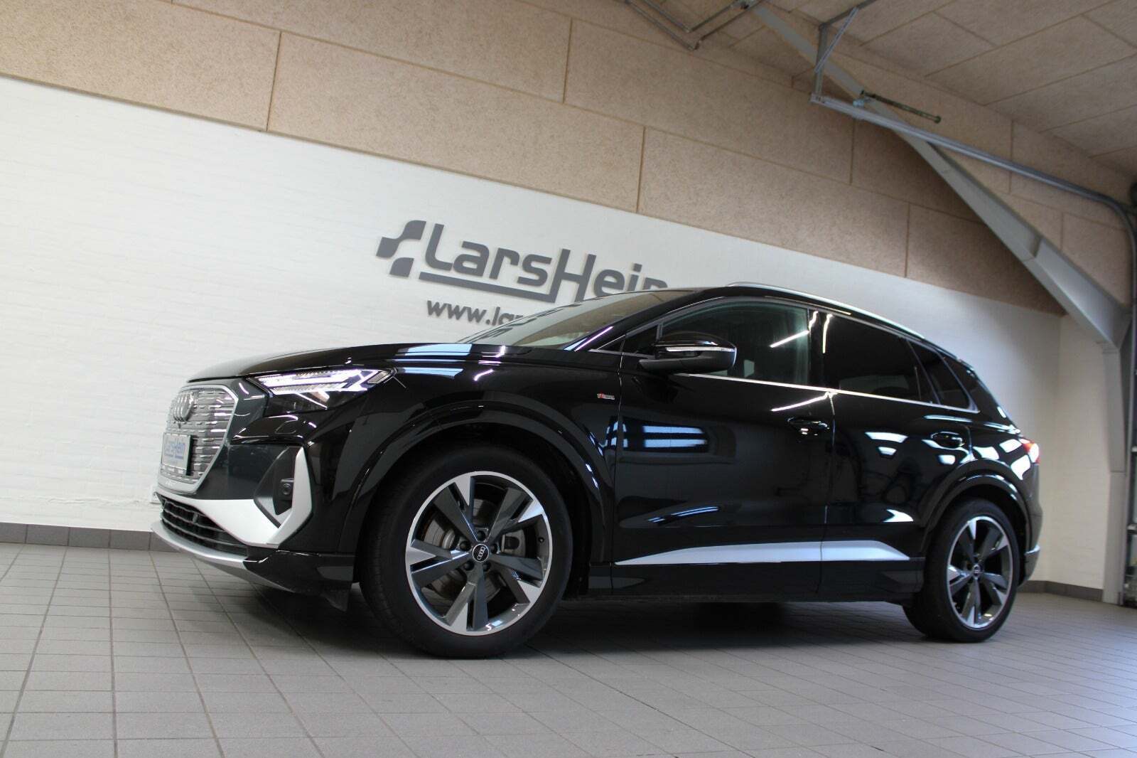 Audi Q4 e-tron 45 S-line