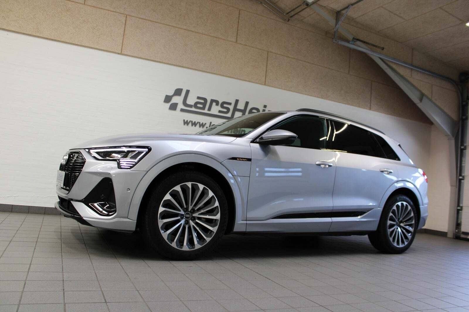 Audi e-tron 55 S-line quattro