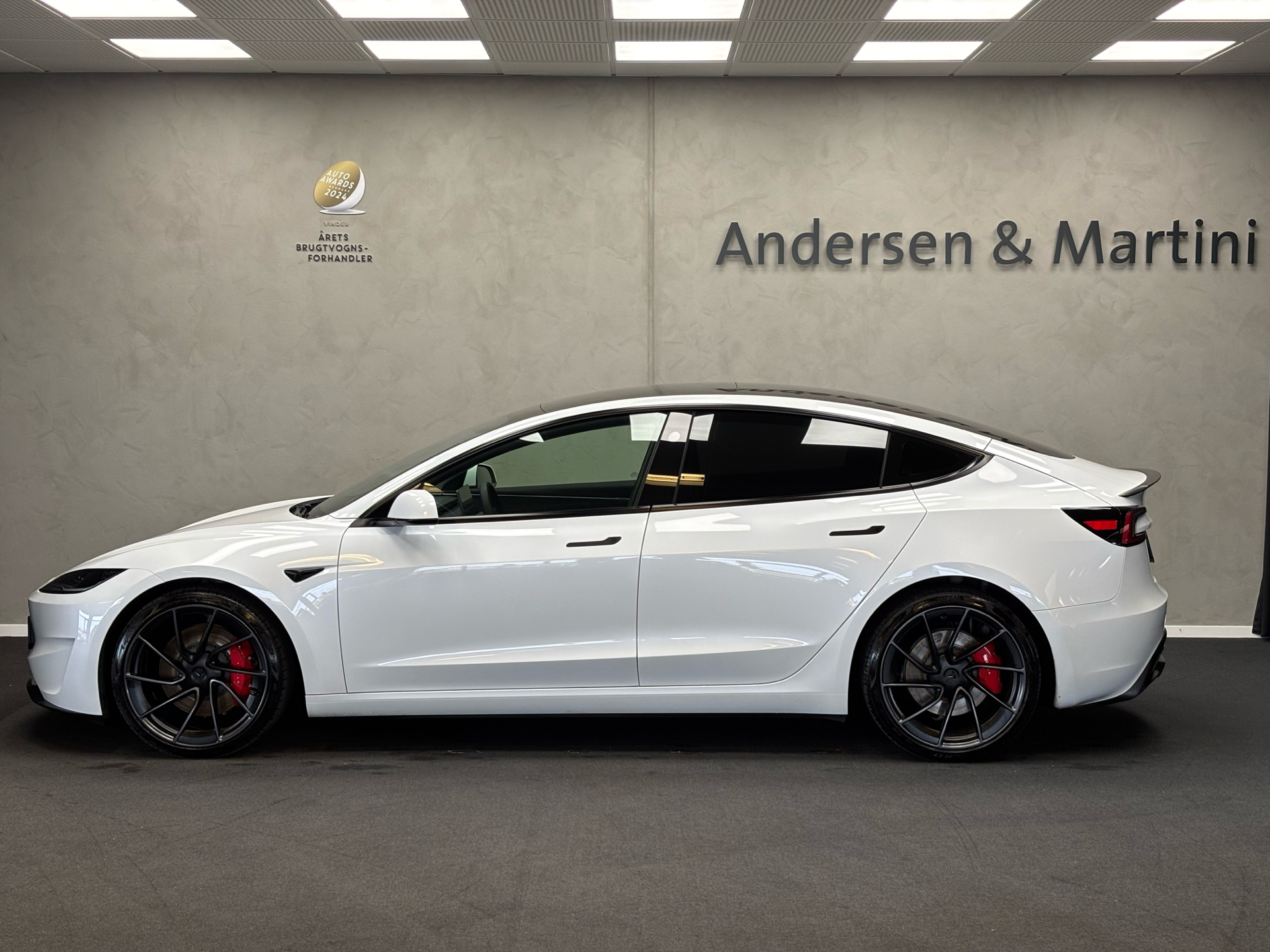 Tesla Model 3 EL Performance AWD 534HK Aut.