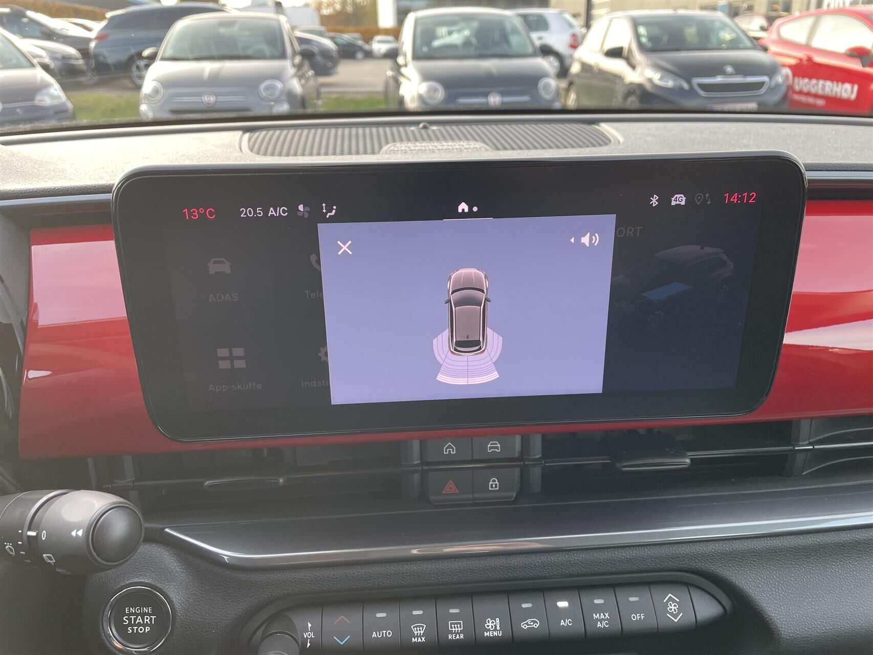 Rød Fiat 600e fra 2024