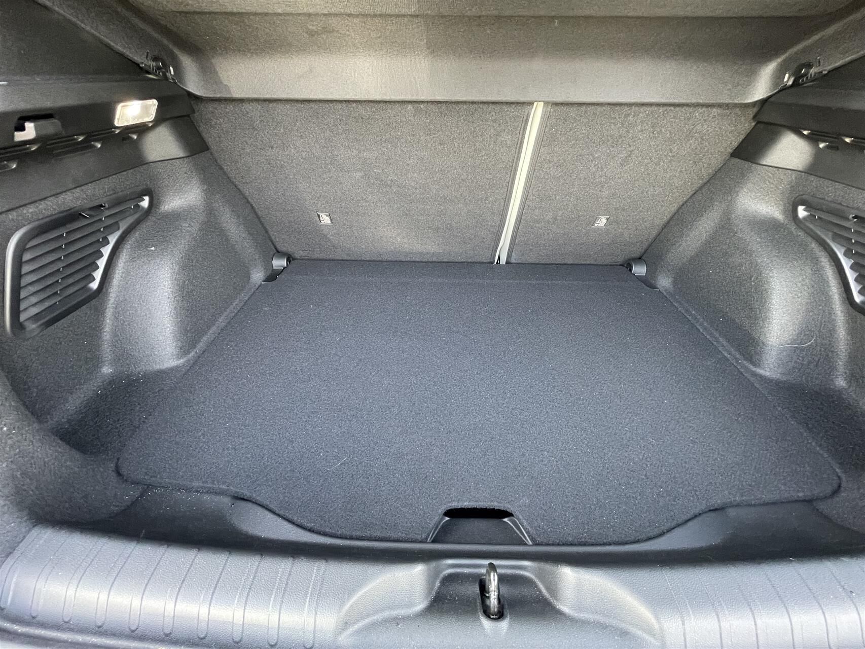 Blå Fiat 600e fra 2024