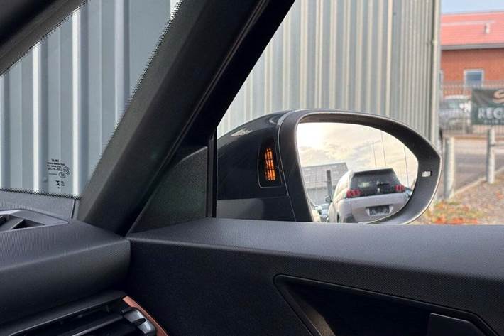 Grå Cupra Born fra 2023