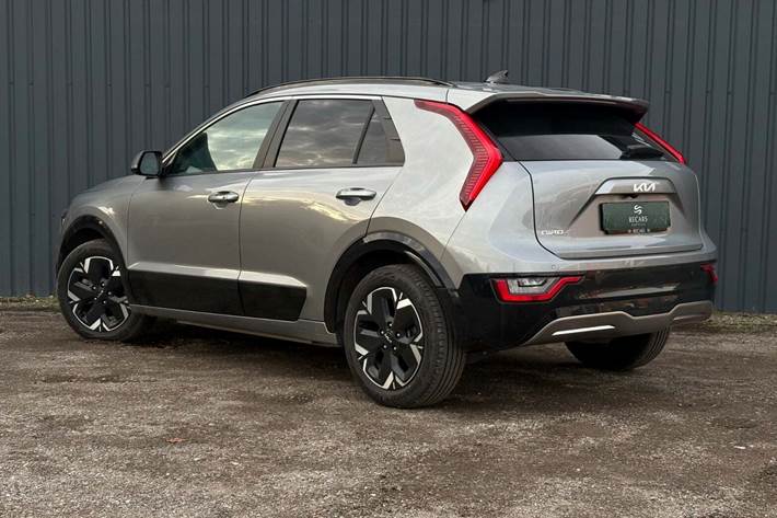 Sølv Kia Niro fra 2022
