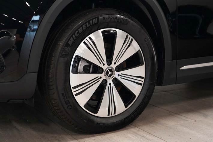 Sort Mercedes EQA250 fra 2024